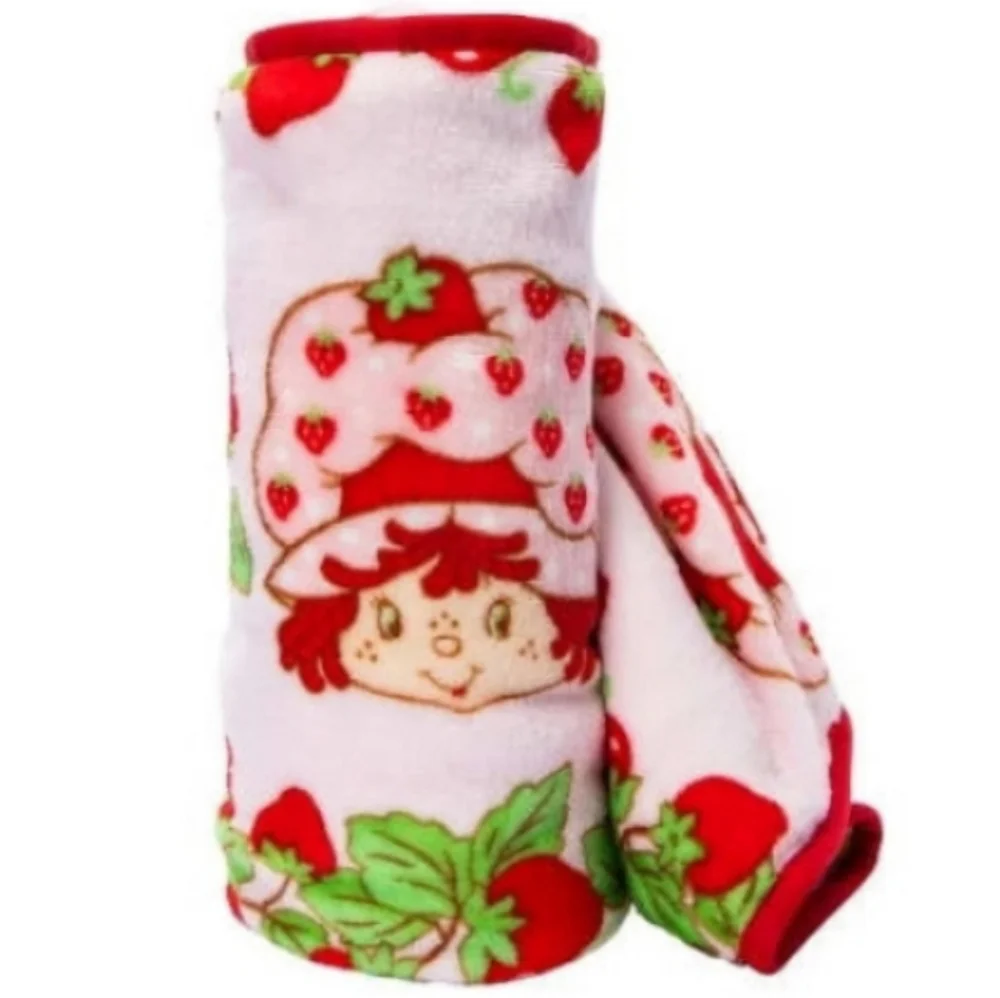 Strawberry Shortcake Throw Blanket 🍓🍓
